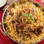 Mencicipi Makanan Khas India