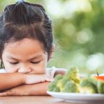 Cara Membuat Anak Suka Makan Sayuran dan Buah