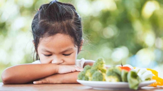 Cara Membuat Anak Suka Makan Sayuran dan Buah